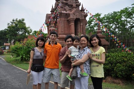 การท่องเที่ยวรอบอาเซียน